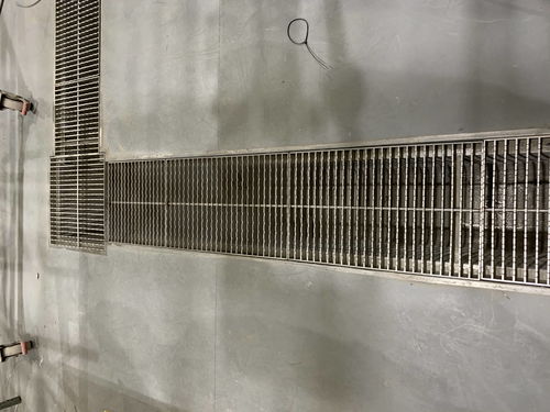 后厨安全防线 工业地漏的防臭、防鼠与卫生保障